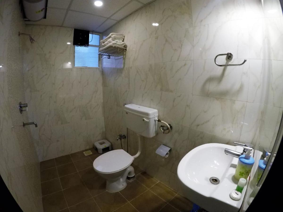 Apple Tree Apartments Koregaon Park Pune Exterior foto