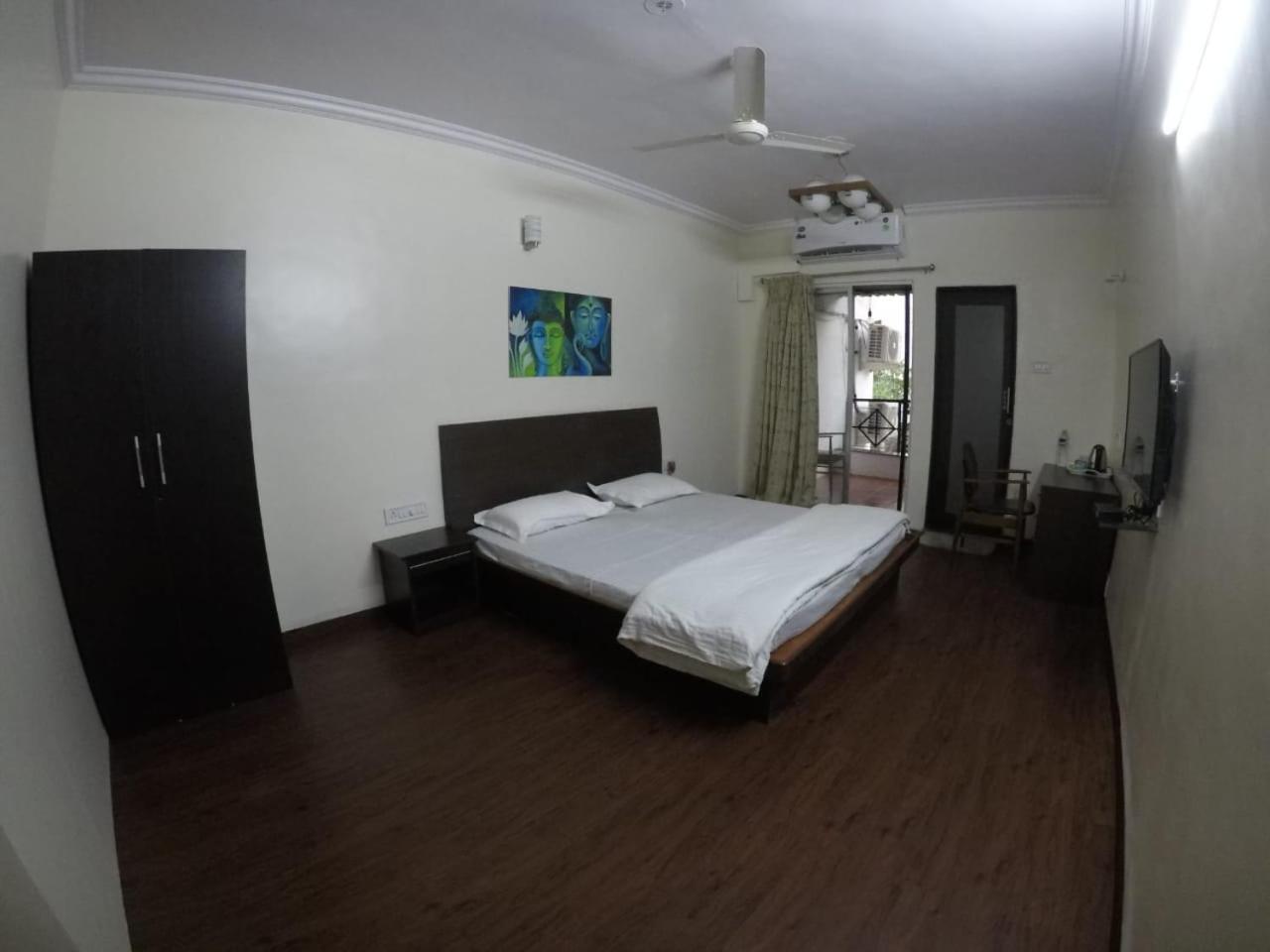 Apple Tree Apartments Koregaon Park Pune Exterior foto